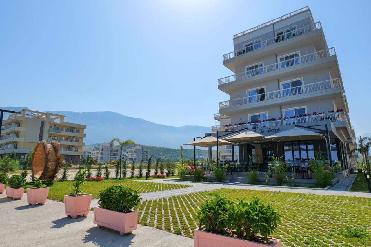 The Peak & Lounge Radhimë
