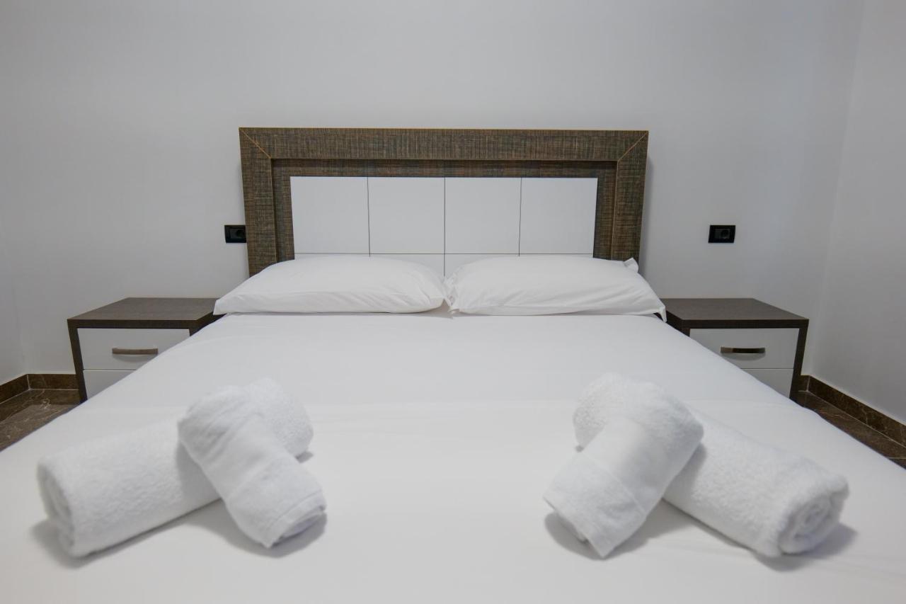Apartahotel The Peak & Lounge Radhimë