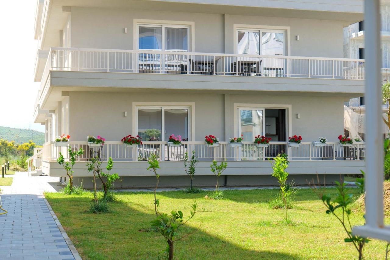 Apartahotel The Peak & Lounge Radhimë