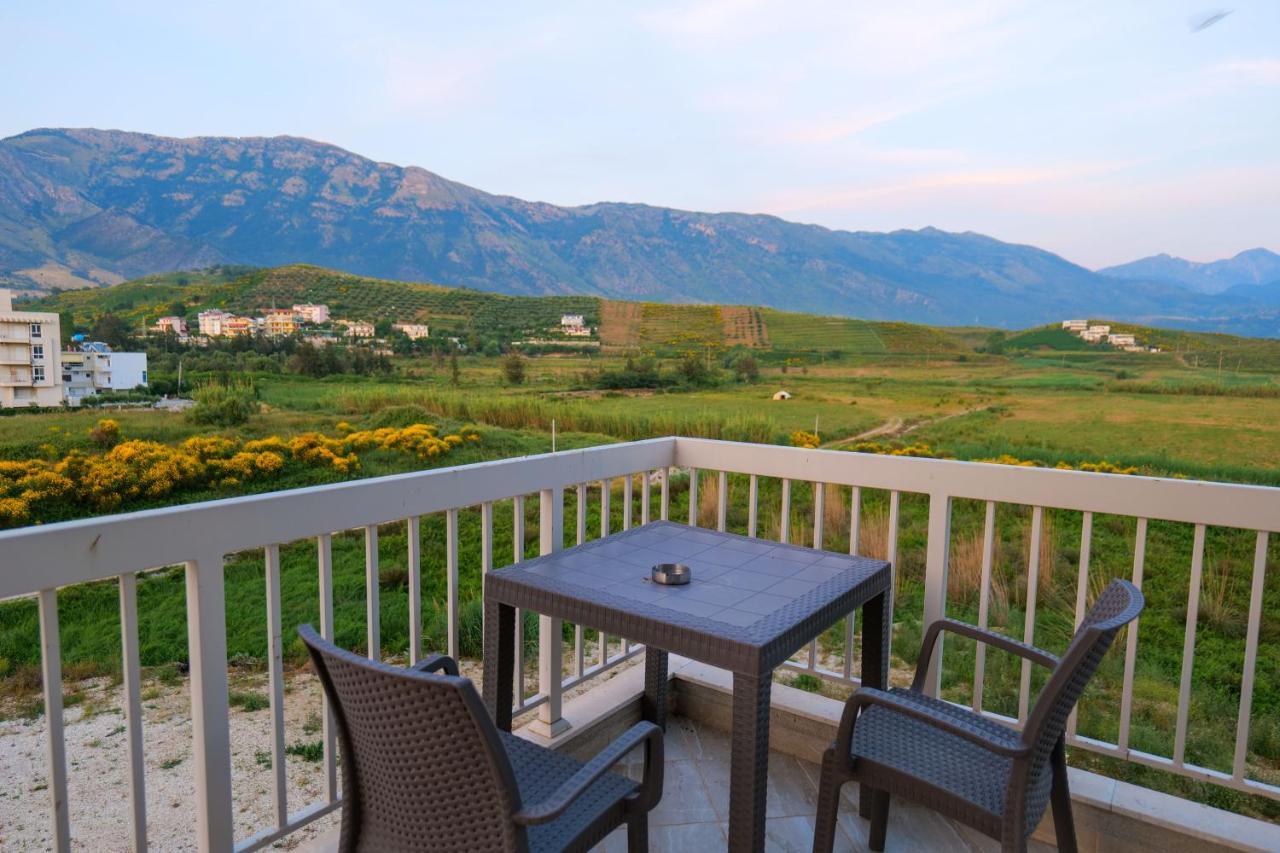 The Peak & Lounge * Radhimë